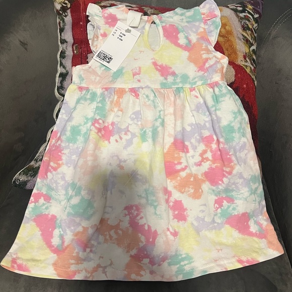 H&M Dress, light weight ✨5 for $25✨Bundle and Save! - Picture 2 of 3